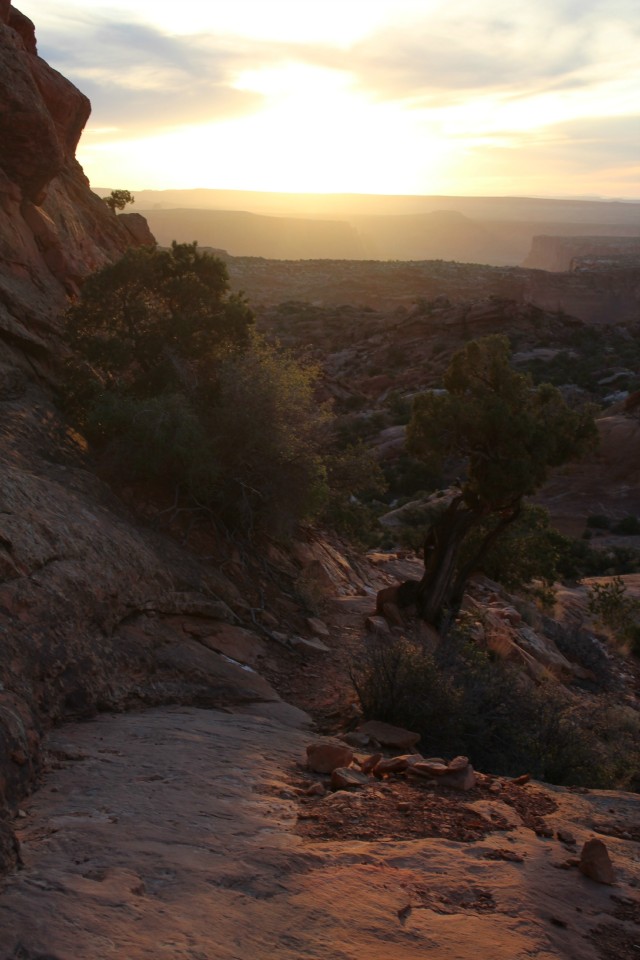 Sunset hike from Upheaval Dome